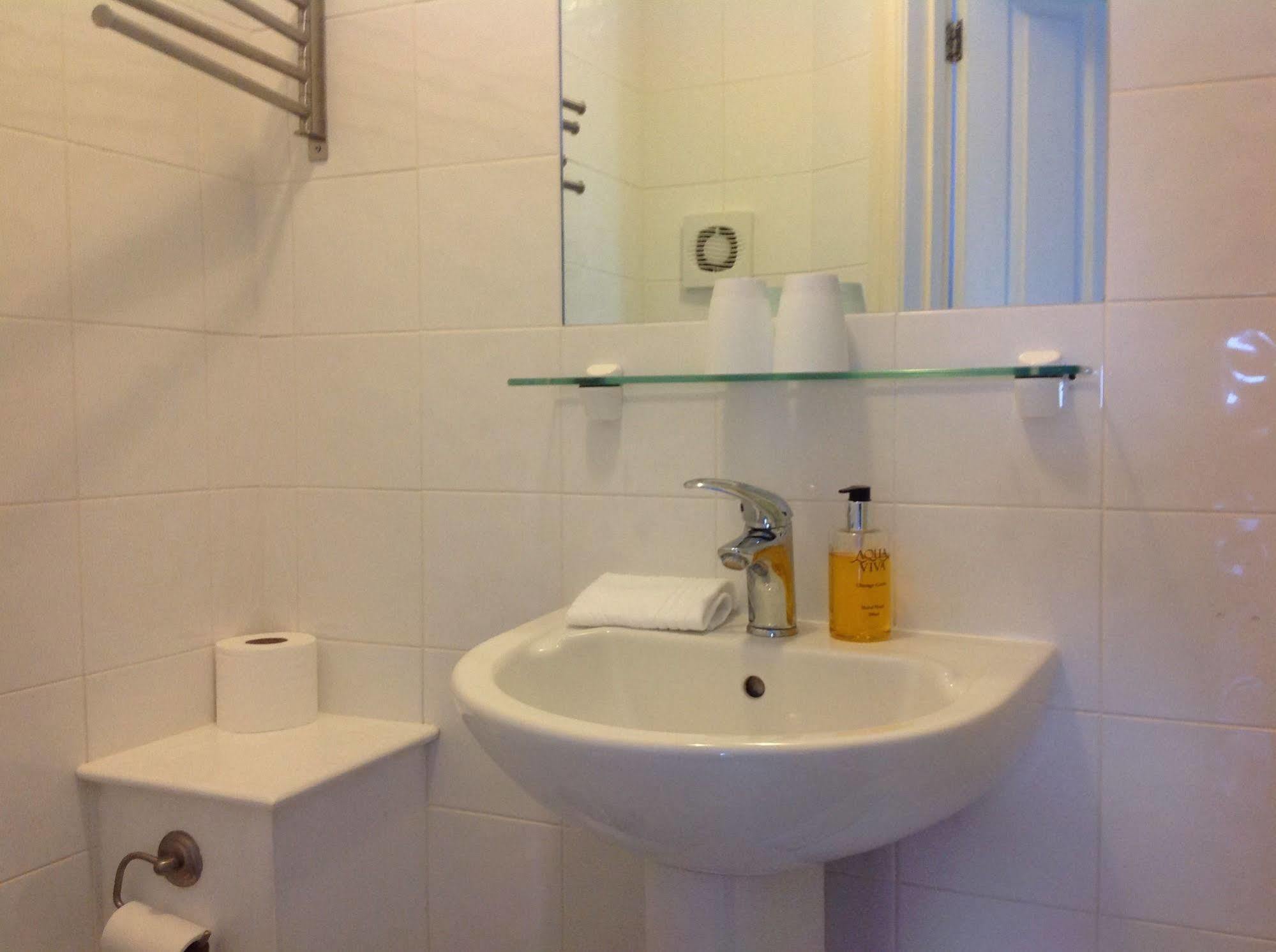 Woodbine City Rooms 埃克塞特 外观 照片